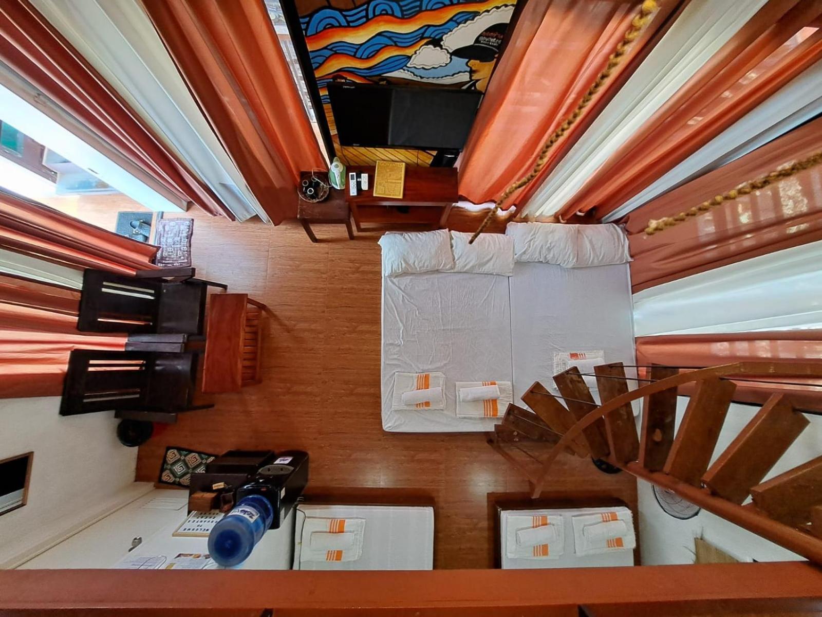The Bistro House - Loft Unit - Vigan Apartment Bagian luar foto