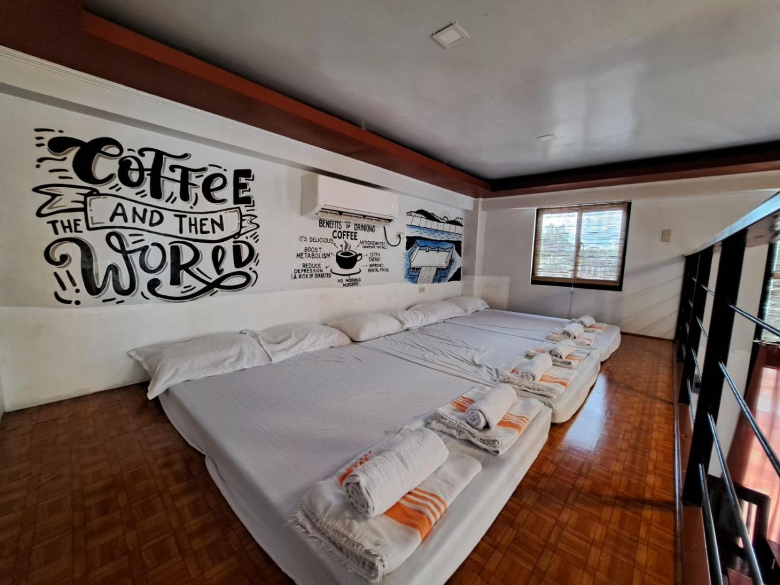 The Bistro House - Loft Unit - Vigan Apartment Bagian luar foto