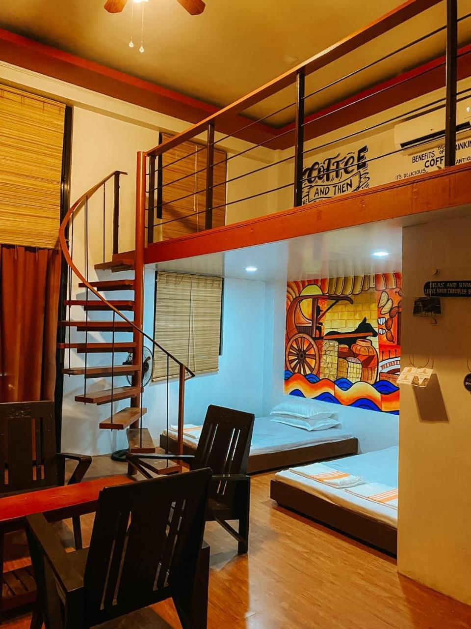 The Bistro House - Loft Unit - Vigan Apartment Bagian luar foto