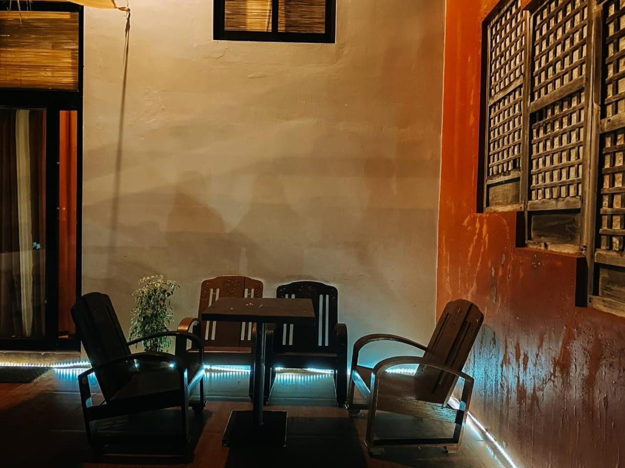 The Bistro House - Loft Unit - Vigan Apartment Bagian luar foto